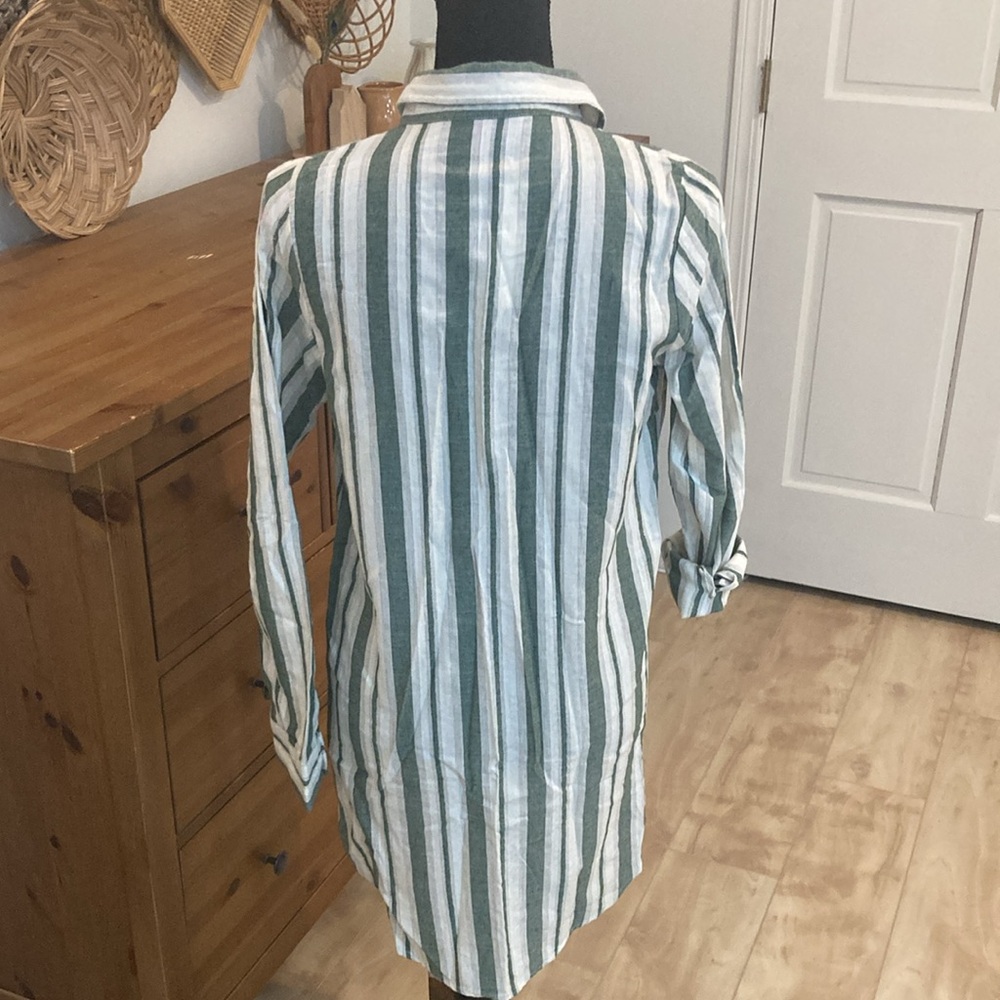 Long stripped button down - Picture 5 of 16